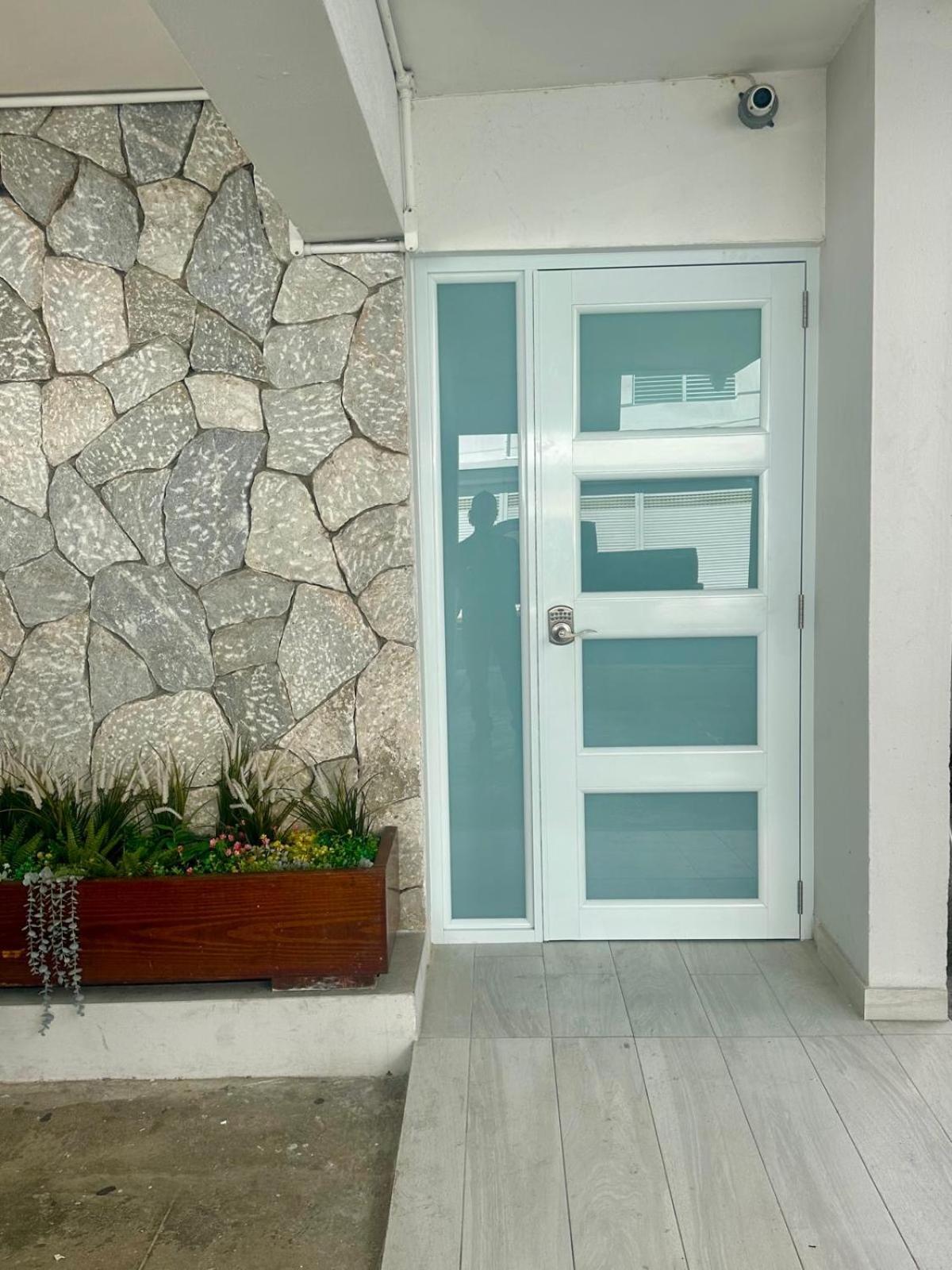 Avila Guesthouse 산후안 외부 사진